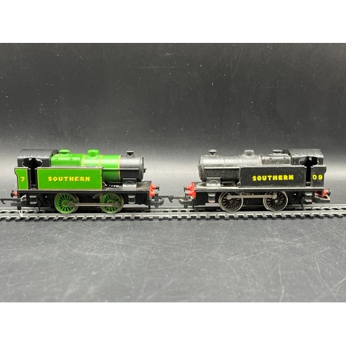 285 - 16 Little Steam Locomotives, Each tested, two Non-Runners
(3700g) 
See images for details