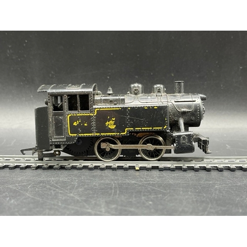 285 - 16 Little Steam Locomotives, Each tested, two Non-Runners
(3700g) 
See images for details