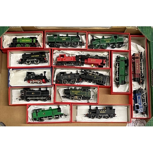 285 - 16 Little Steam Locomotives, Each tested, two Non-Runners
(3700g) 
See images for details