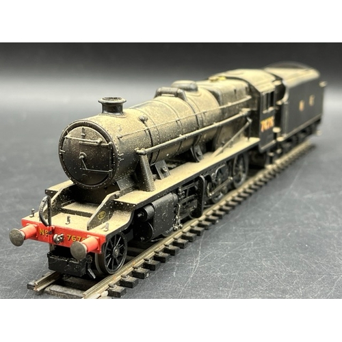 288 - Three LNER 'OO' gauge Boxed Hornby Steam Locomotives, both Tested Runners
(1600g)
Hornby R3424 Class... 