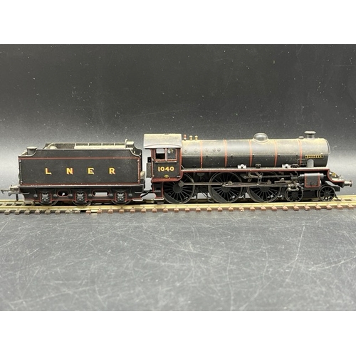 288 - Three LNER 'OO' gauge Boxed Hornby Steam Locomotives, both Tested Runners
(1600g)
Hornby R3424 Class... 