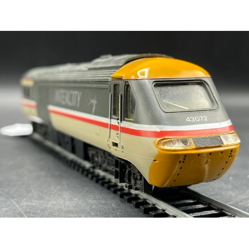 224 - Hornby R695 High Speed Train Inter City set, Loco Tested Runner with lights
(2000g)
Swallow livery, ... 