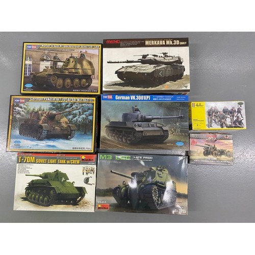 28 - 8 Unbuilt Model Kits 1/35 and 1/72 Scale. (4000g)

1. Hobby Boss - German VK.3001(P) - 83891 - 1/35 ... 