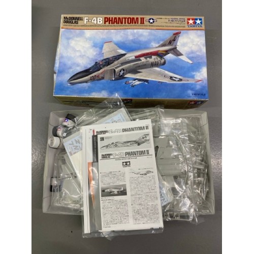 29 - 4 Model Kits - Airfix & Tamiya 1/32, 1/48, 1/72. (6000g) (4).

1. Airfix - Gloster Javelin FAW.9/9R ... 