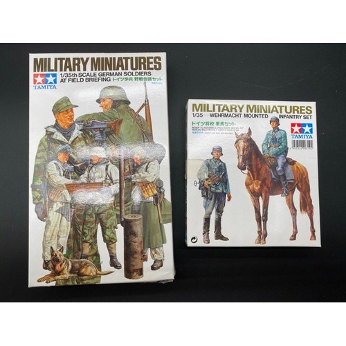 36 - Over 30 Unbuilt/Sealed Figures Model Kits - 1/35 Scale. (3500g). (32)
MB (Master Box Ltd)
Eastern Re... 