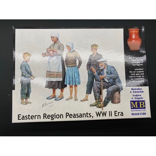 36 - Over 30 Unbuilt/Sealed Figures Model Kits - 1/35 Scale. (3500g). (32)
MB (Master Box Ltd)
Eastern Re... 