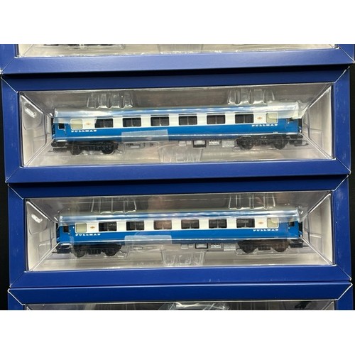 173 - Bachmann Branchline 31-255DC Class 251 Blue Pullman 6 car Midland set in Nanking blue. DCC Fitted, T... 