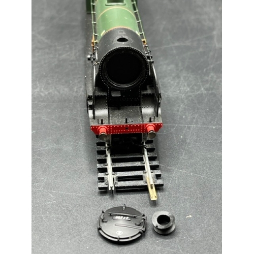 295 - Two Hornby OO gauge Steam Locomotives in Boxes, both Tested Runners
(1200g)
Hornby R2638 Class N15 4... 