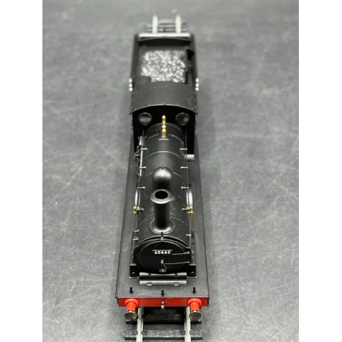 296 - Hornby R3232 Class J15 0-6-0 65445 in BR Black with late crest, Tested Runner
(450g)
Instructions in... 