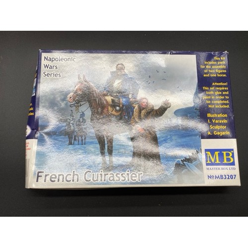 38 - 26 Unbuilt and some Sealed Napoleonic Wars Model Kits 0 1/16 Scale. (6000g)

French Cuirassier - Nap... 