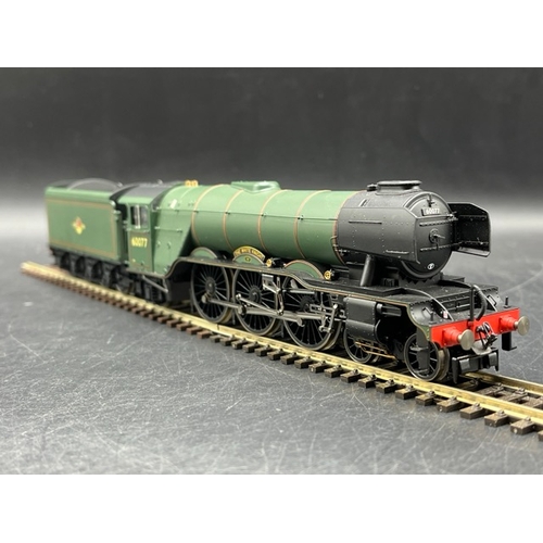 297 - Two Hornby OO gauge Steam Locomotives in Boxes, both Tested Runners
(1200g)
Hornby R2342 Class A3 4-... 