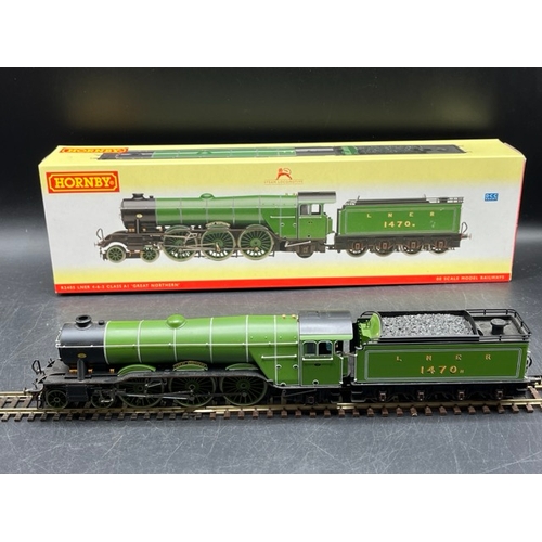 298 - Two Hornby OO gauge LNER Steam Locomotives in Boxes, both Tested Runners
(1100g)
Hornby R2405 Class ... 