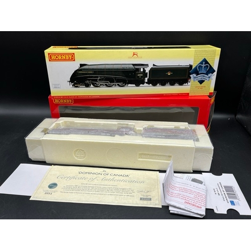 300 - Two Hornby OO gauge Steam Locomotives in Boxes, both Tested Runners
(1200g)
Hornby R2910 Class A4 4-... 