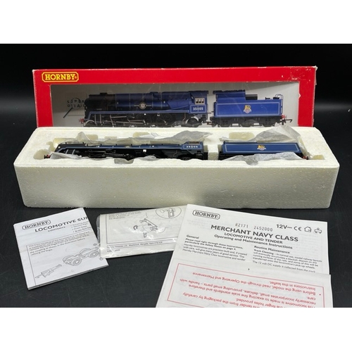 300 - Two Hornby OO gauge Steam Locomotives in Boxes, both Tested Runners
(1200g)
Hornby R2910 Class A4 4-... 