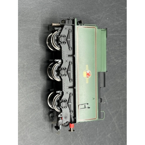 301 - Two 'Squadron' Hornby OO gauge Steam Locomotives in Boxes, one Tested Runner
(1300g)
Hornby R2587 Re... 