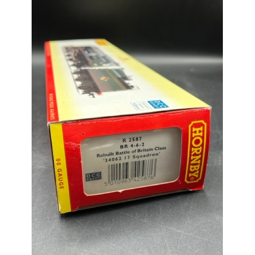 301 - Two 'Squadron' Hornby OO gauge Steam Locomotives in Boxes, one Tested Runner
(1300g)
Hornby R2587 Re... 