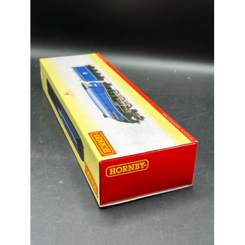 302 - Hornby R3320 BR Class A4 Golden Eagle #60023, Boxed and Tested Runner
(600g)
DCC Ready, with instruc... 