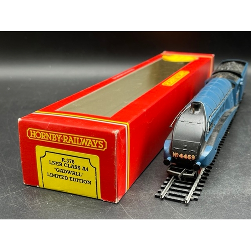 306 - Four Hornby Margate OO gauge Steam Locomotives in Boxes, each Tested Runners
(2000g)
Hornby R376 LNE... 