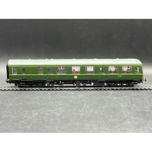 175 - Bachmann Branchline 31-326 Class 105 2 car Cravens DMU in BR green with speed whiskers. Kings Cross/... 