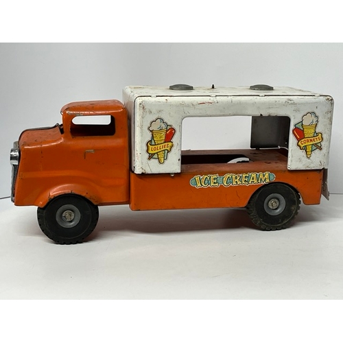 361 - Tri-ang Pressed Steel musical Ice Cream van c1958
(1600g)
No key for chimes although the music box i... 