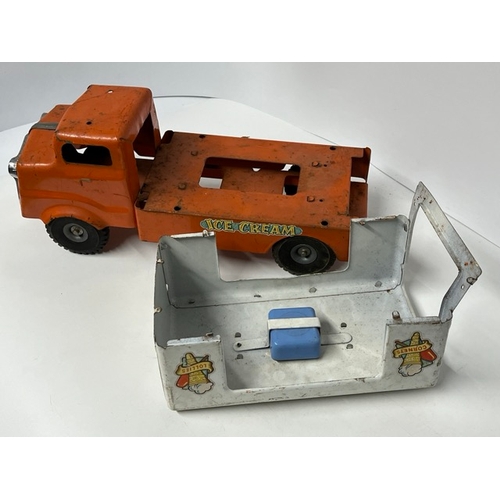 361 - Tri-ang Pressed Steel musical Ice Cream van c1958
(1600g)
No key for chimes although the music box i... 