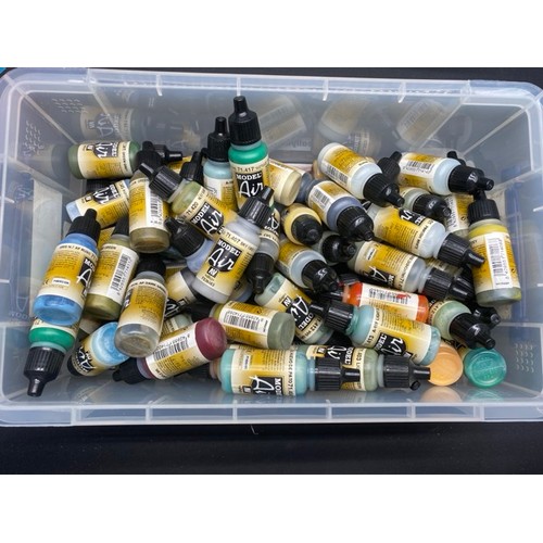 47 - 187 Dio Brush, Vallejo Pigments, AMMO Shades, Model Air Vallejo & AV Surface Primers. (13000g)
Some ... 