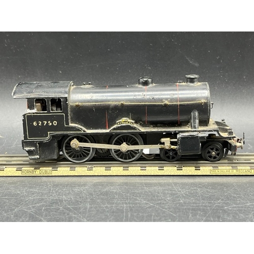 164 - Three 3-Rail Steam Locomotives & an Electric HO 2-Rail Loco of the DB
(2100g)
Hornby Dublo EDL1 3 Ra... 