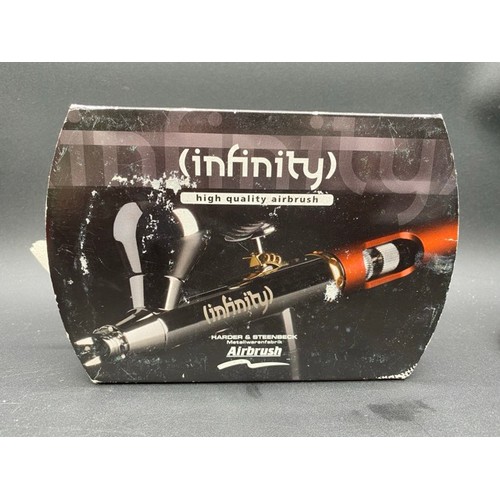 54 - Infinity Two in One 126543 Airbrush & Spares - Harder & Steenbeck (300g). 
Appears unused but sleeve... 