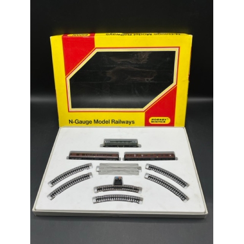 156 - Vintage Hornby Minitrix N.102 Passenger Set which includes Minitrix N204 Class 27 D5379 in BR green,... 