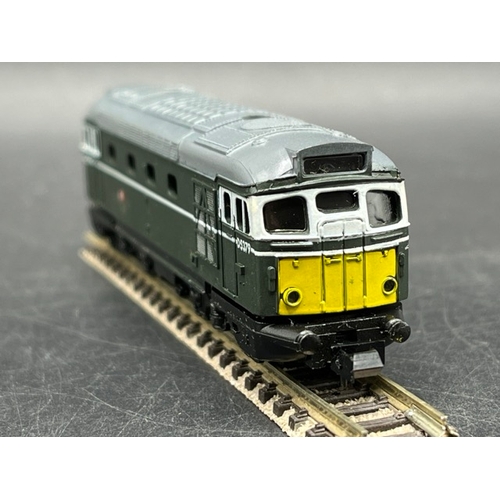 156 - Vintage Hornby Minitrix N.102 Passenger Set which includes Minitrix N204 Class 27 D5379 in BR green,... 