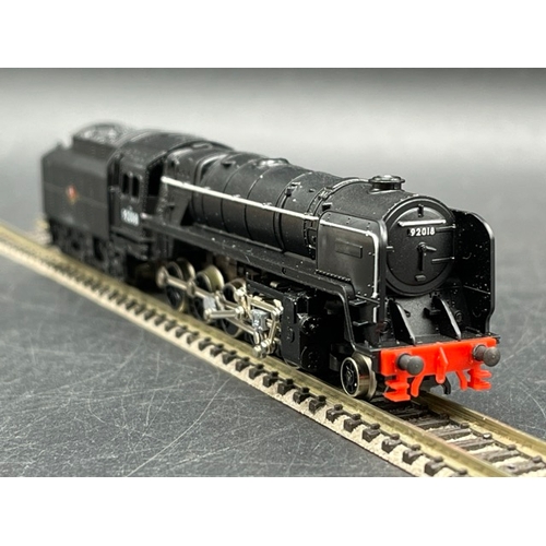 151 - Two Hornby Minitrix Boxed N gauge BR Steam Locomotives, Tested Runners
(300g)
Minitrix N202 Class 2M... 