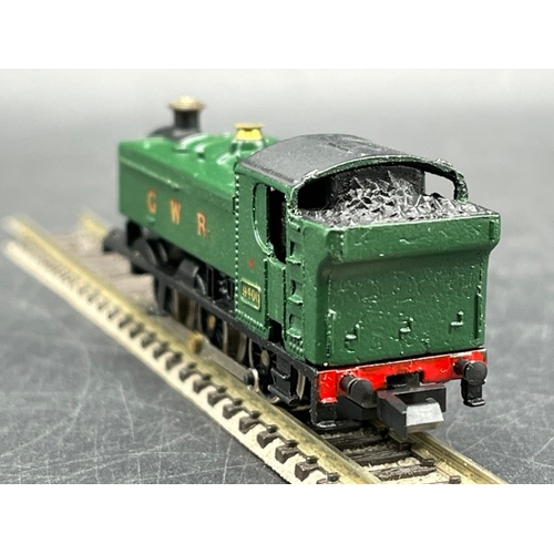 152 - Two N gauge Boxed Graham Farish GWR Steam Locomotives, Tested Runners
(300g)
Graham Farish 1104 Clas... 