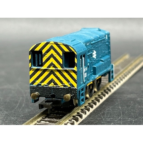 153 - Two N gauge BR Diesel Locomotives, Tested Runners
(300g)
Graham Farish 1007 Class 08 Shunter 08113/0... 