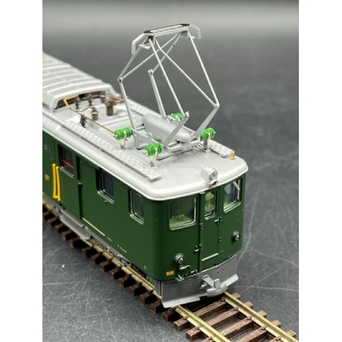 116 - Bemo HOm 1:87 scale SBB electric loco DCC with three corresponding Nostalgiewagens, each boxed and T... 