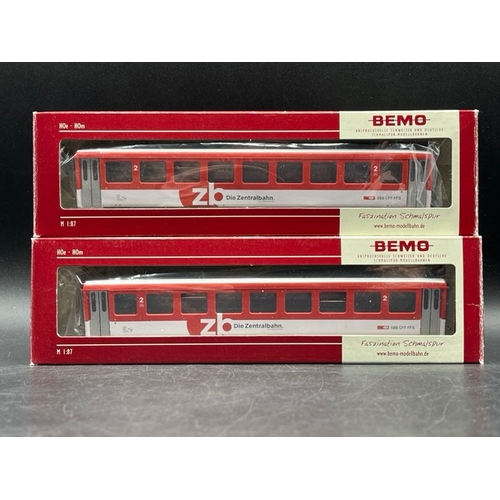 117 - Bemo HOm 1:87 scale Zentralbahn electric loco DCC with two corresponding Verstärkungswagens, each bo... 