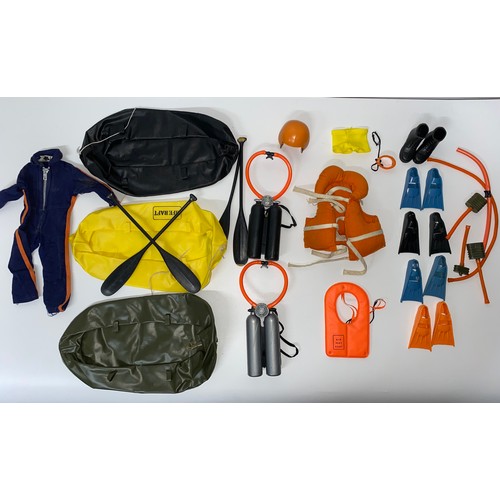 363 - Large Qty of Vintage Palitoy Action Man Clothing & Accessories. 2550g (Fair/Good)
See photos for mor... 