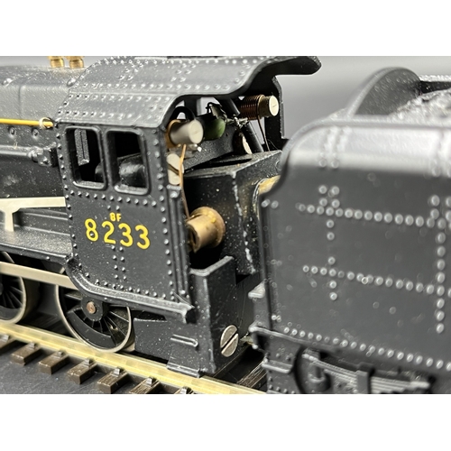 17 - A Wrenn Railways 8F Freight 2-8-0 Tender Locomotive (W2225A). LMS Black RN 8233. Tested Runner 
(750... 