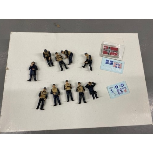 245 - Italeri - Schnellboot type S-38 - 5620 - 1/35 Scale. (3700g) (1).
Includes Painted Crew members.
Unb... 