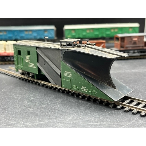 182 - Twenty OO gauge Rolling stock from Hornby/Triang, Peco (1), Slaters kits (3), Lima (1) includes Snow... 