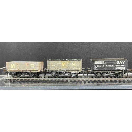 182 - Twenty OO gauge Rolling stock from Hornby/Triang, Peco (1), Slaters kits (3), Lima (1) includes Snow... 