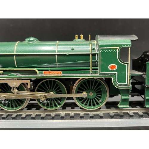 96 - Three Southern OO gauge Steam Locomotives, each Tested Runner
(1400g)
Bachmann Branchline 31-401 Lor... 