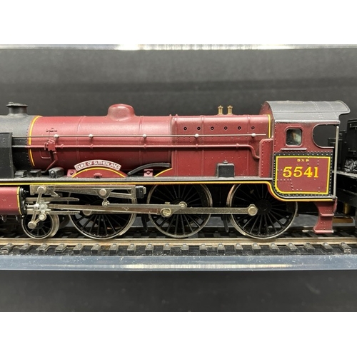 97 - Three OO gauge LMS Steam Locomotives, each Tested Runner
(1400g)
Hornby R357 Patriot Class 4-6-0 'Du... 