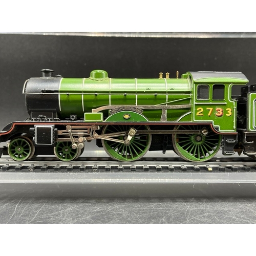 99 - Three OO gauge LNER Steam Locomotives, two Tested as Runners
(1500g)
Hornby R2103 Class A3 4-6-2 'Ca... 