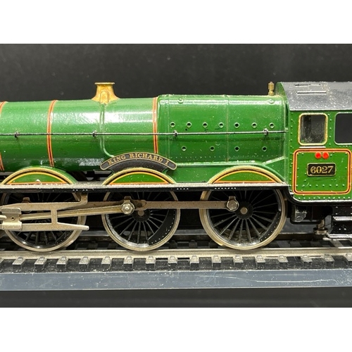 100 - Two OO gauge Steam Locomotives, King Richard I Tested Runner
(900g)
Lima Class 8P 'King' 4-6-0 6027 ... 