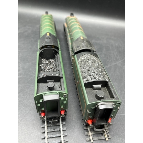 102 - Two Hornby OO gauge Steam Locomotives, both Tested Runners
(1000g)
Hornby Class A4 4-6-2 60032 