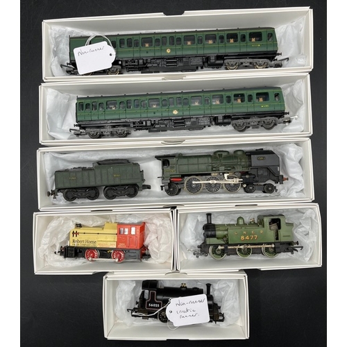 105 - Five OO gauge Locomotives, three Runners
(1400g) 
Lima Class 117 2 Car DMU Set In BR Green - Non-Run... 