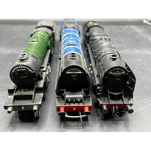 107 - Three OO gauge Steam Locomotives, each Tested as Non-Runners
(1600g)
Hornby Class 9F 2-10-0 #92150 R... 