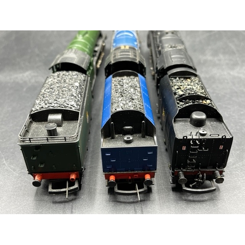 107 - Three OO gauge Steam Locomotives, each Tested as Non-Runners
(1600g)
Hornby Class 9F 2-10-0 #92150 R... 