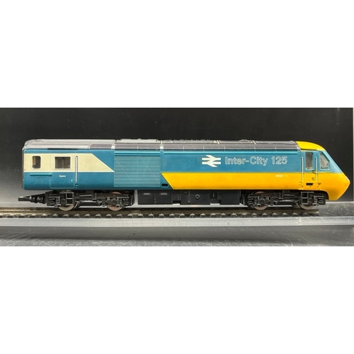 108 - Five OO gauge Diesel/Electric Locomotives, Four Tested Runners, one Forward motion only
(1900g)
Horn... 