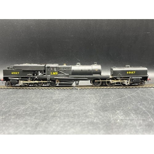 38 - Kit-built OO gauge Beyer Garratt LMS #4987 articulated locomotive, Tested Runner 
(NNNNg)
2-6-0 0-6-... 